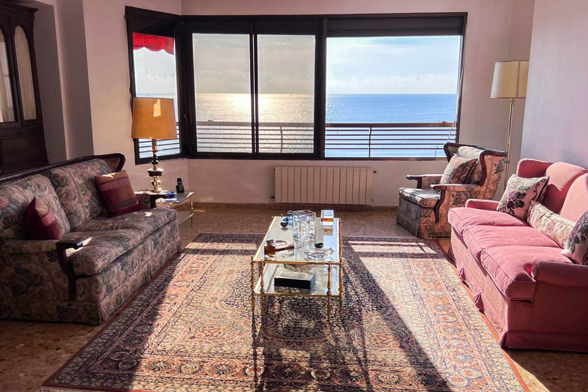 Resale - Apartment / Flat - Alicante - Centro