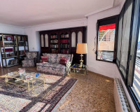 Resale - Apartment / Flat - Alicante - Centro