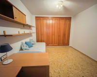 Resale - Apartment / Flat - Alicante - Centro