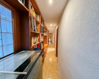 Resale - Apartment / Flat - Alicante - Centro