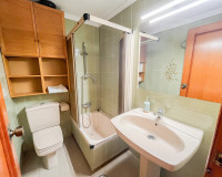 Resale - Apartment / Flat - Alicante - Centro