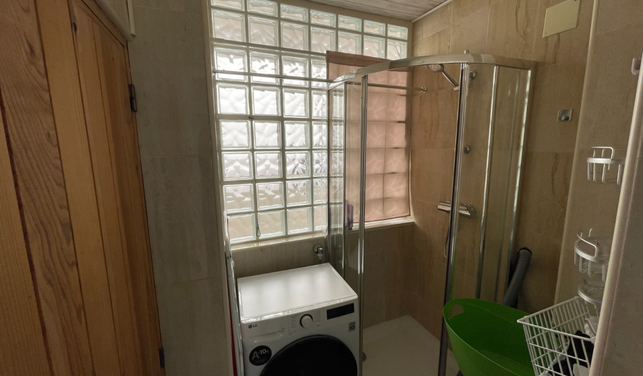 Resale - Apartment / Flat - Almoradí - centro