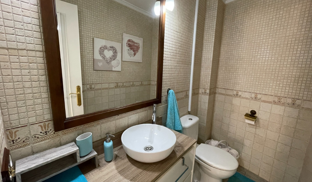 Resale - Apartment / Flat - Almoradí - centro