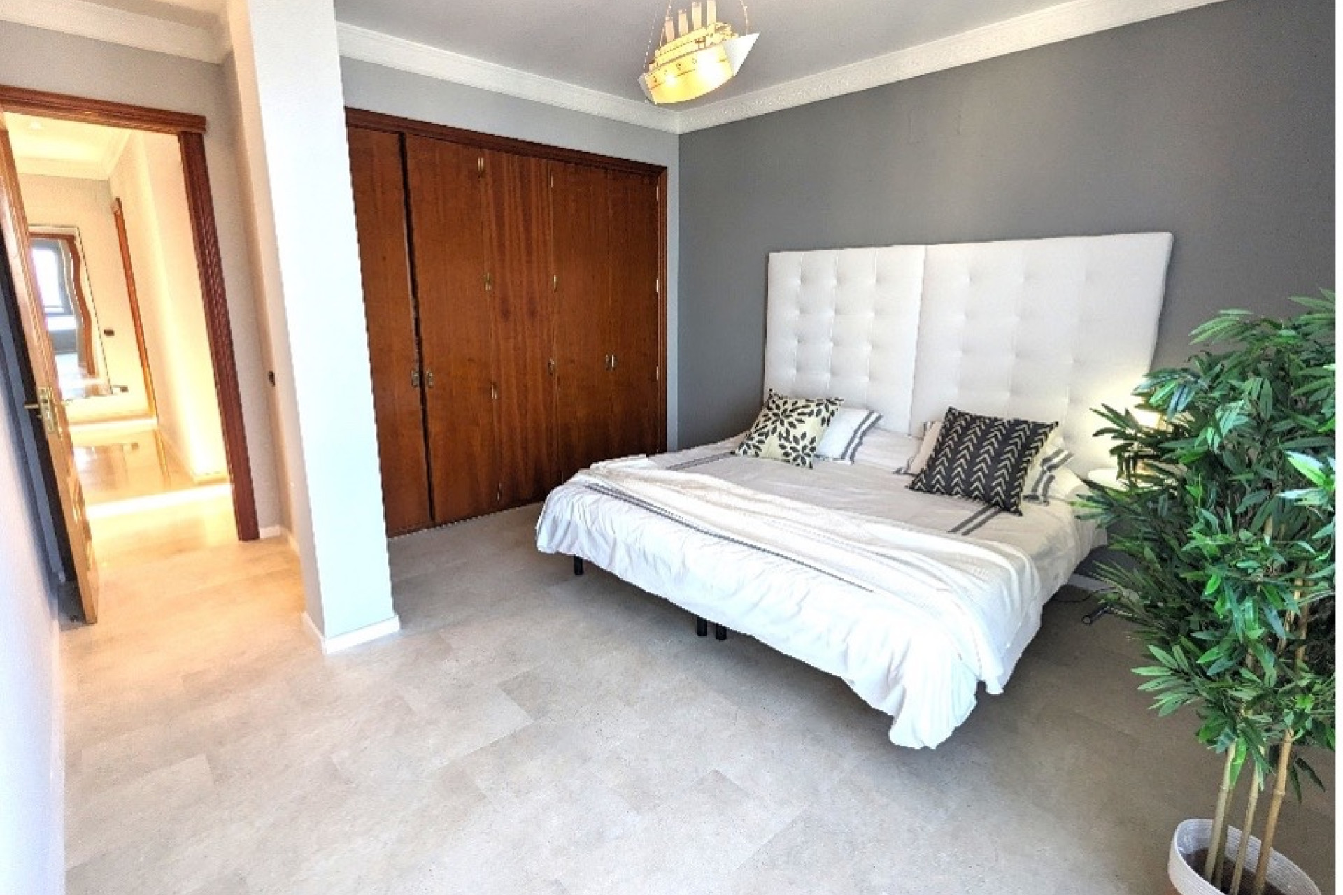 Resale - Apartment / Flat - Benidorm