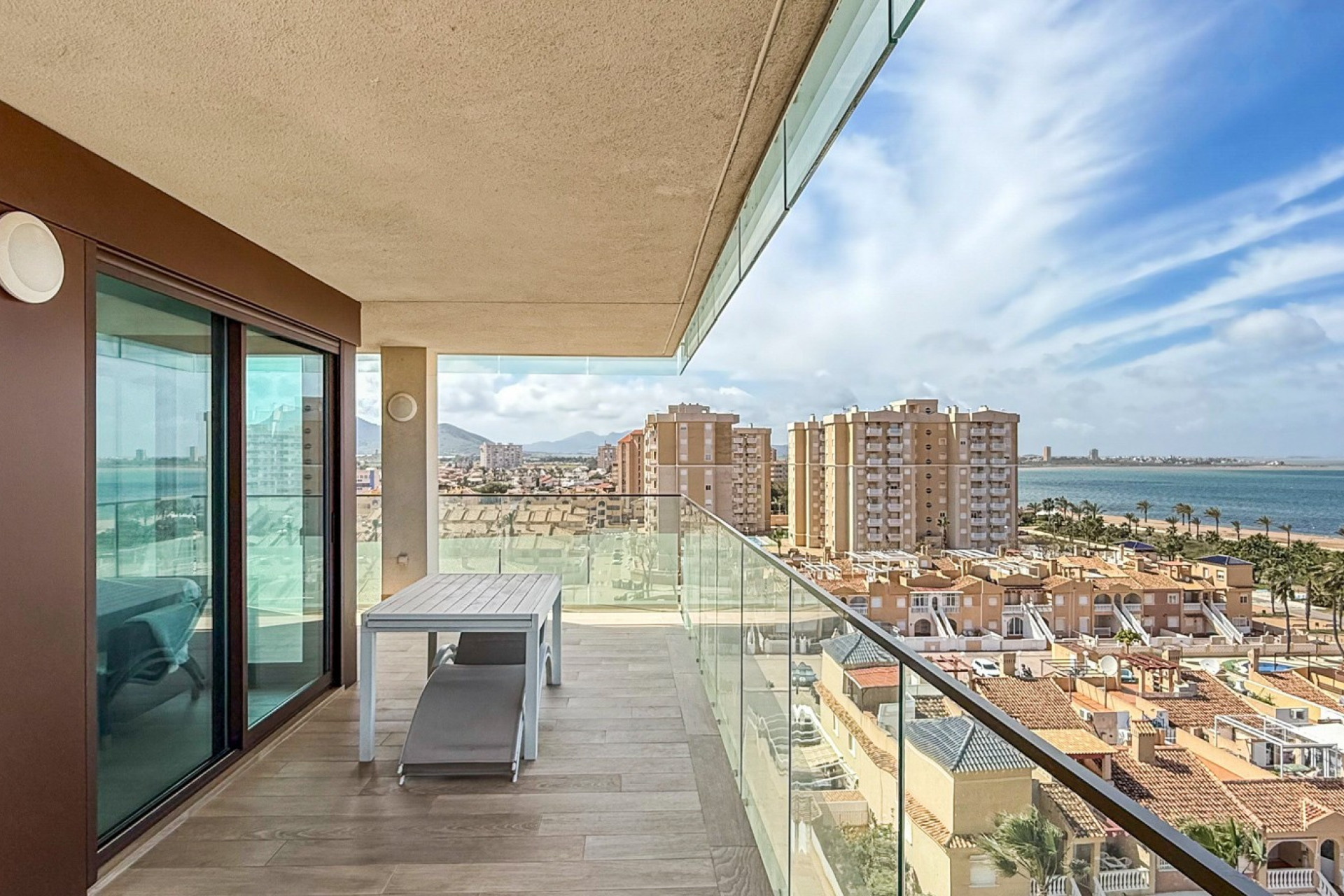 Resale - Apartment / Flat - Cartagena - Playa Honda-Playa Paraíso