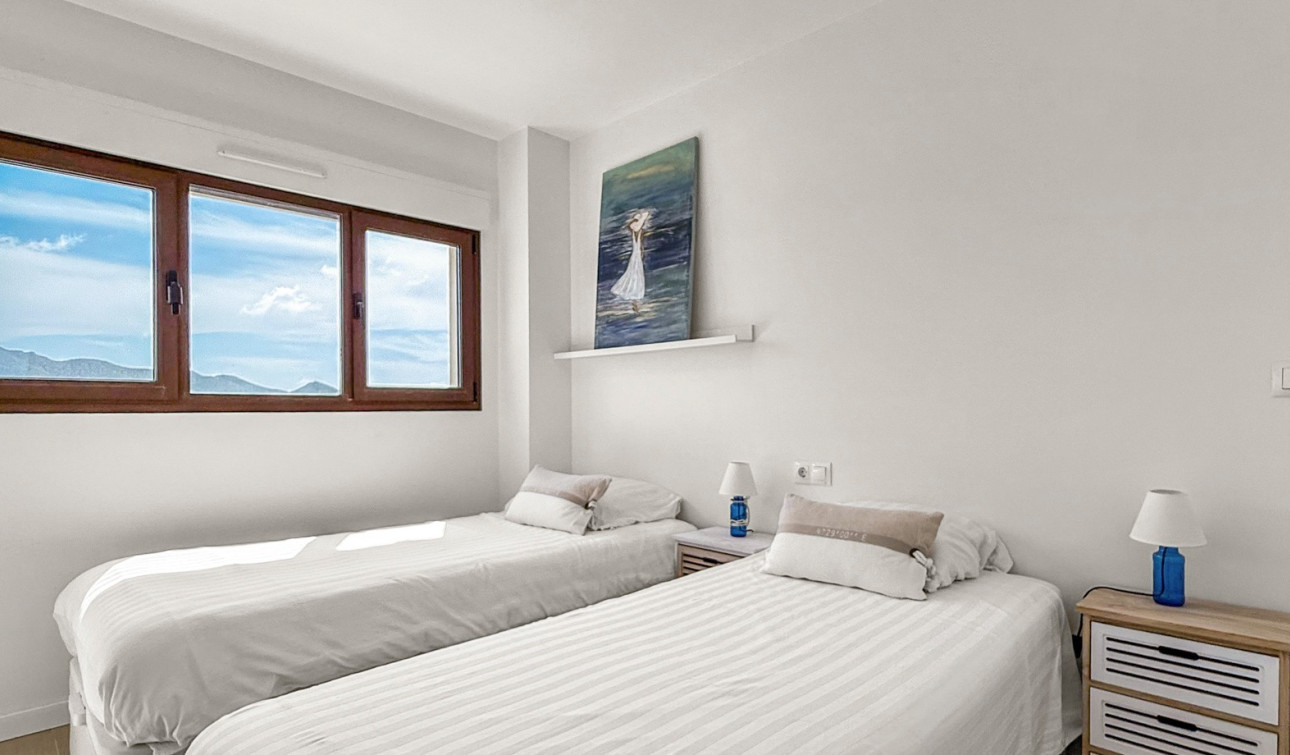 Resale - Apartment / Flat - Cartagena - Playa Honda-Playa Paraíso