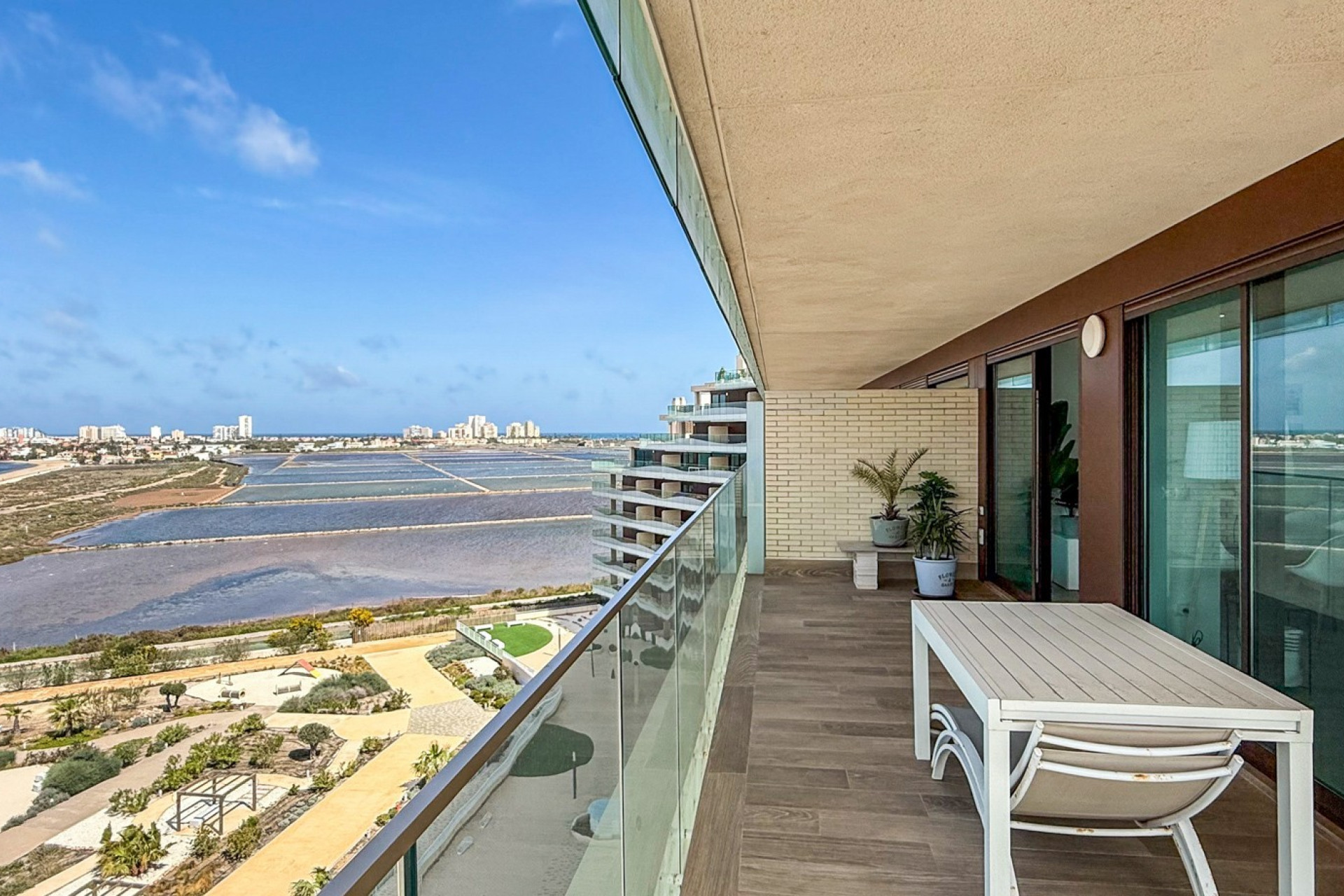 Resale - Apartment / Flat - Cartagena - Playa Honda-Playa Paraíso