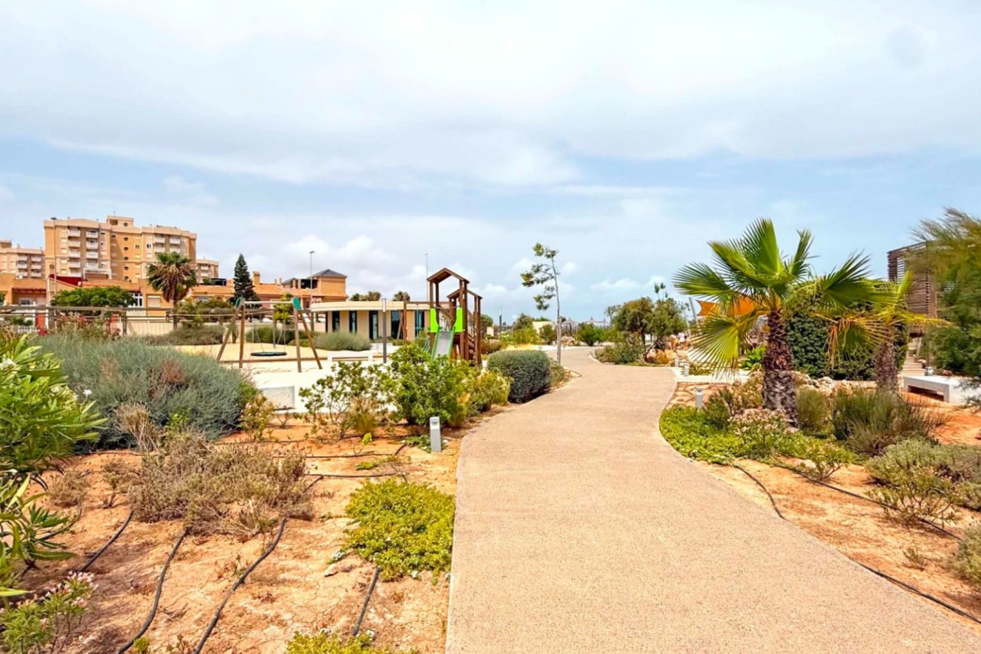 Resale - Apartment / Flat - Cartagena - Playa Honda-Playa Paraíso