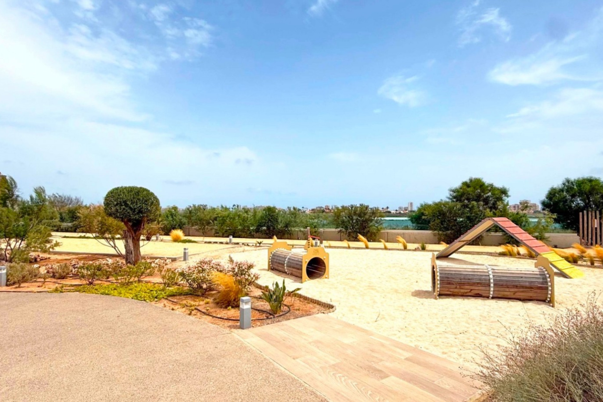 Resale - Apartment / Flat - Cartagena - Playa Honda-Playa Paraíso