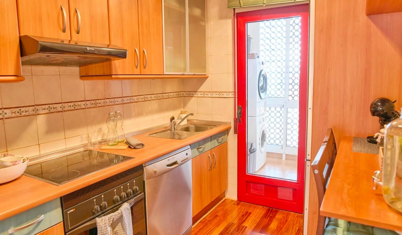 Resale - Apartment / Flat - Cartagena - Playa Honda