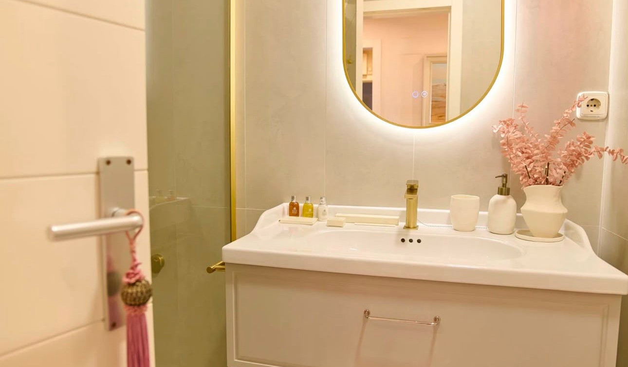 Resale - Apartment / Flat - Cartagena - Playa Honda