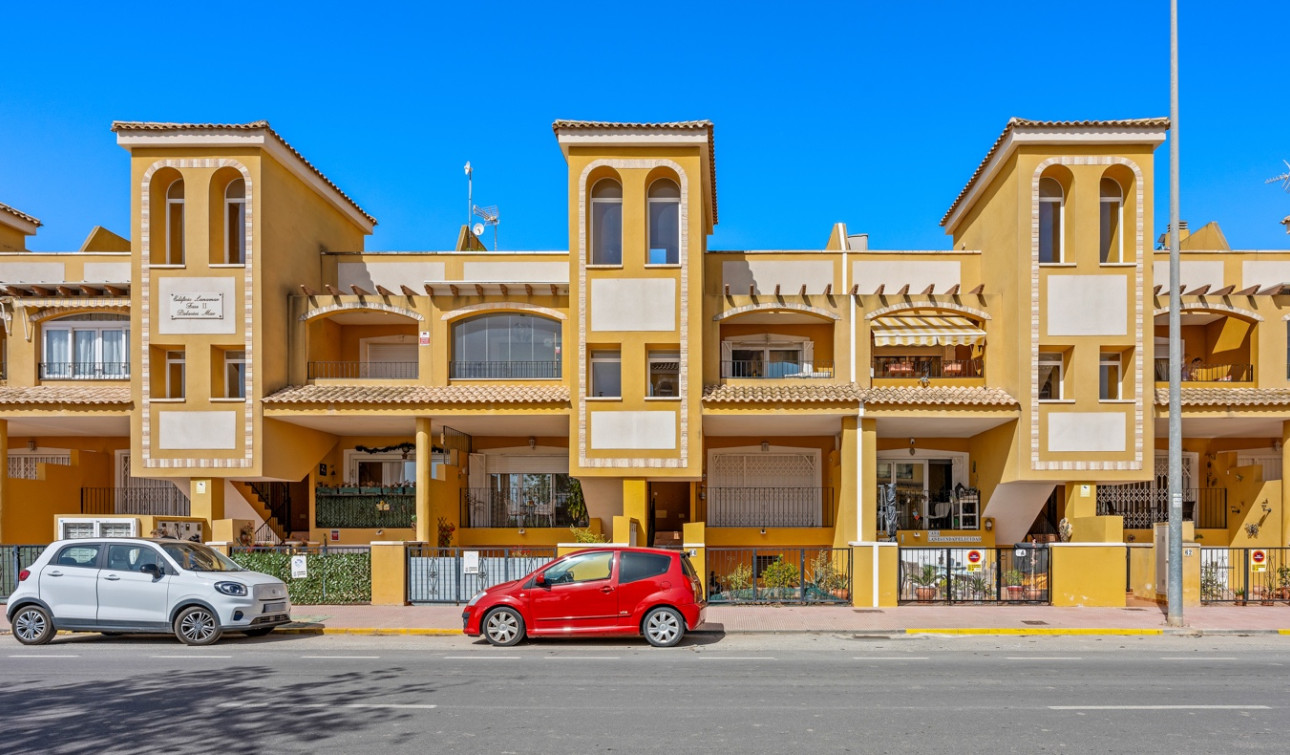 Resale - Apartment / Flat - Daya Nueva - Costa Blanca South