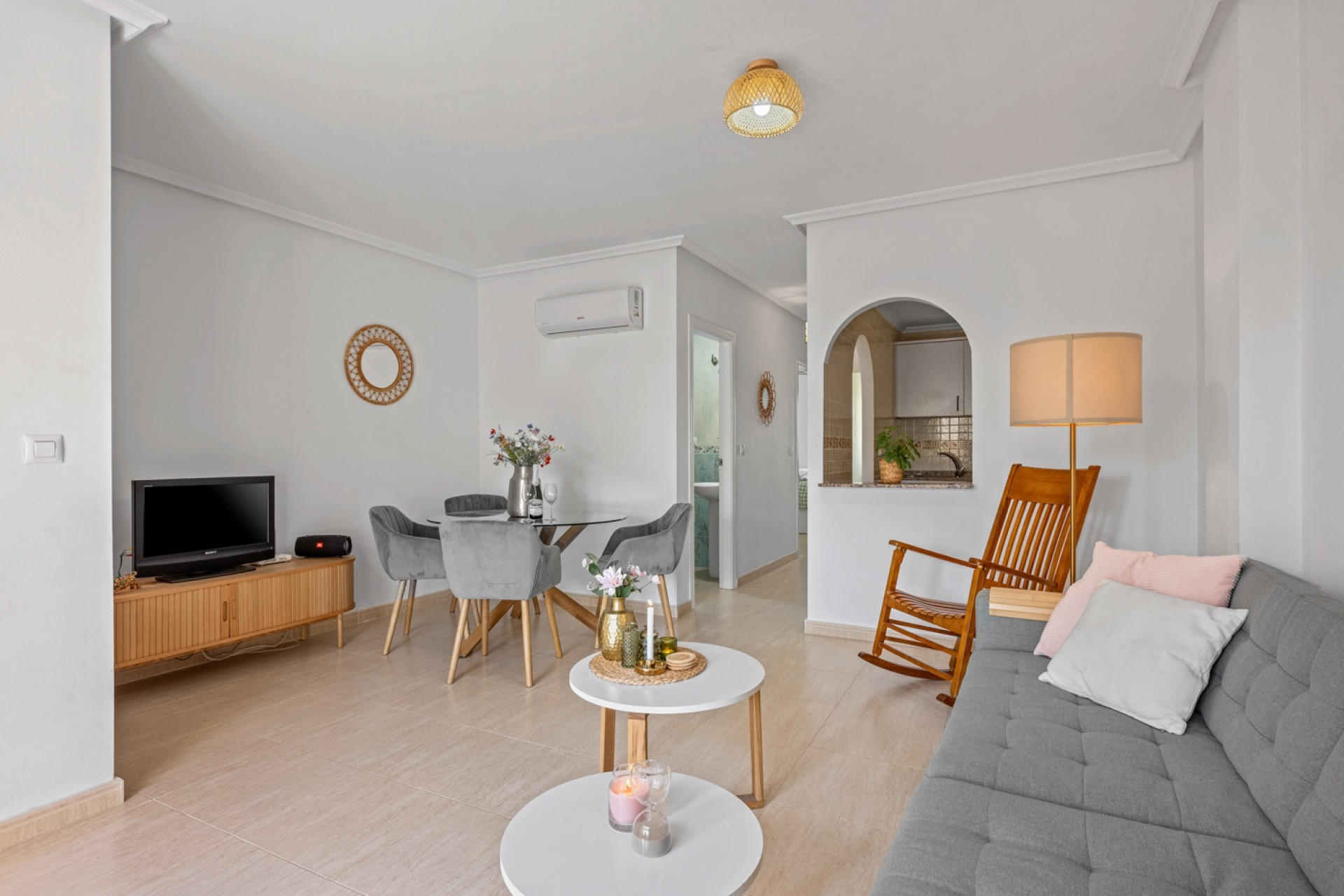 Resale - Apartment / Flat - Daya Nueva - Costa Blanca South