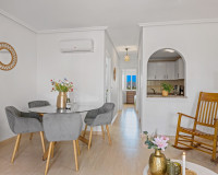 Resale - Apartment / Flat - Daya Nueva - Costa Blanca South