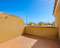 Resale - Apartment / Flat - Daya Nueva - Costa Blanca South