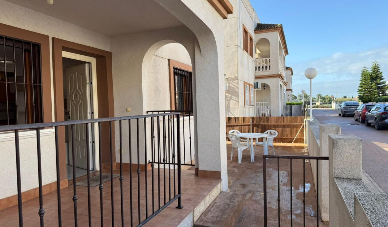 Resale - Apartment / Flat - Daya Vieja