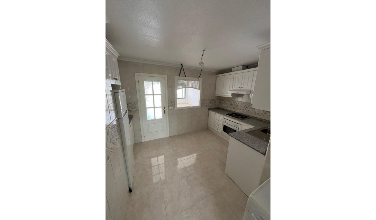 Resale - Apartment / Flat - Dehesa de Campoamor - Campoamor