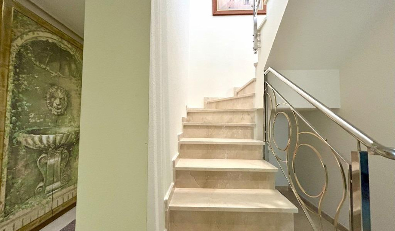 Resale - Apartment / Flat - Dehesa de Campoamor - Campoamor