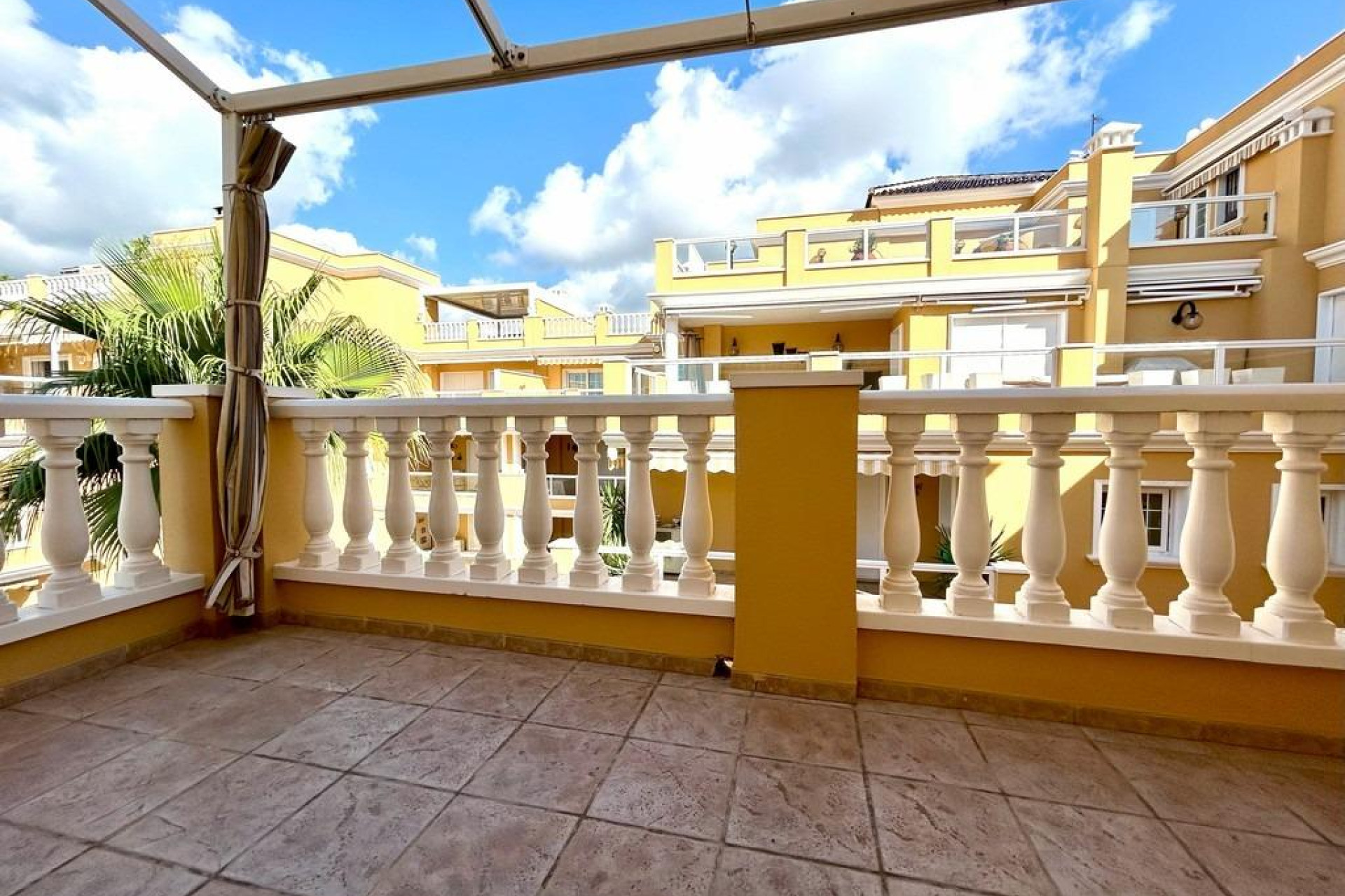 Resale - Apartment / Flat - Dehesa de Campoamor - Campoamor