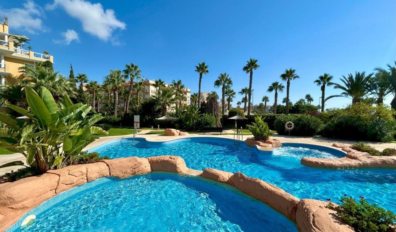 Resale - Apartment / Flat - Dehesa de Campoamor - Campoamor