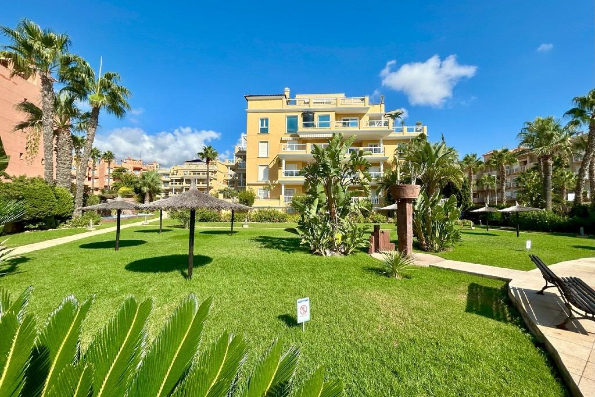 Resale - Apartment / Flat - Dehesa de Campoamor - Campoamor