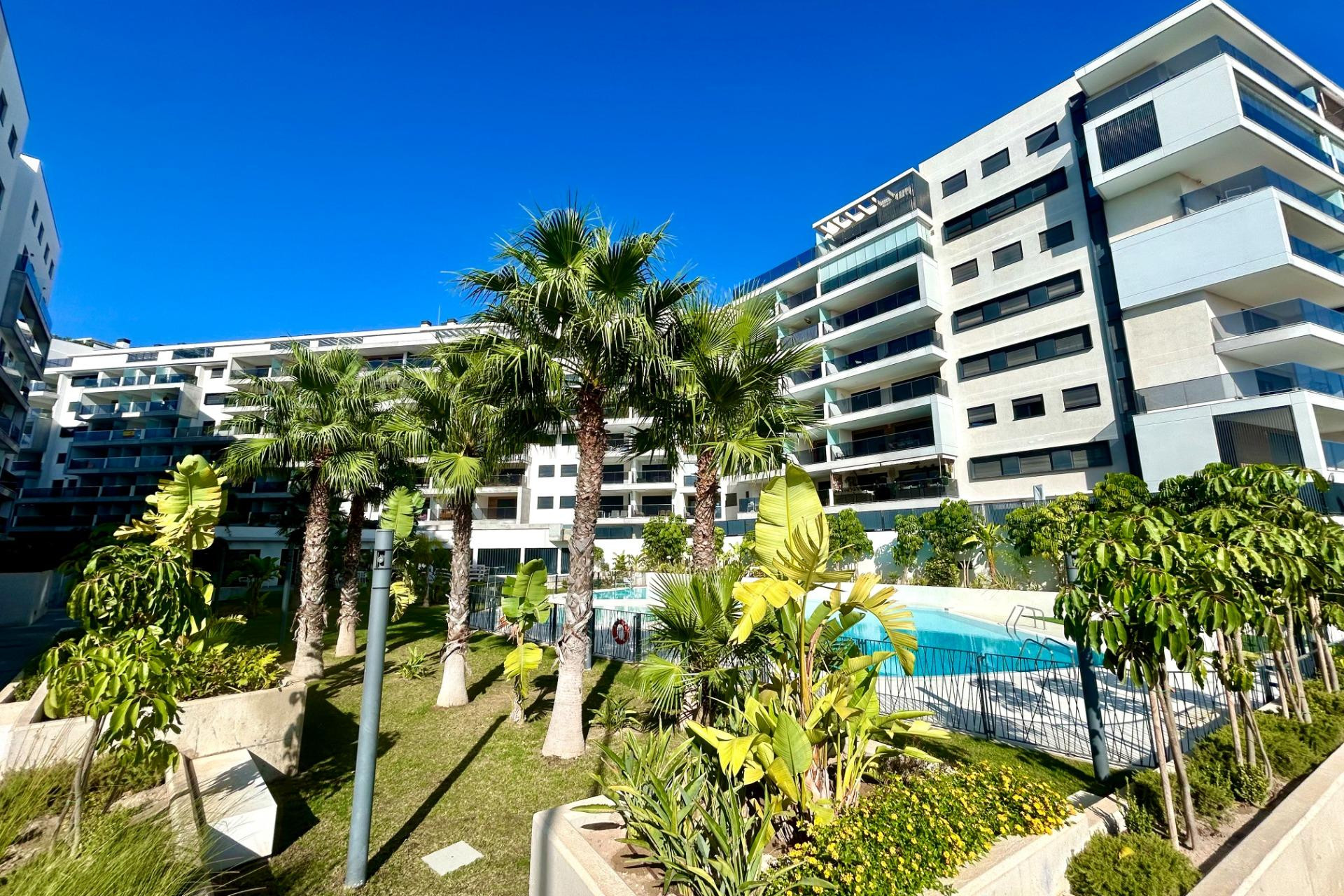 Resale - Apartment / Flat - Dehesa de Campoamor - Campoamor