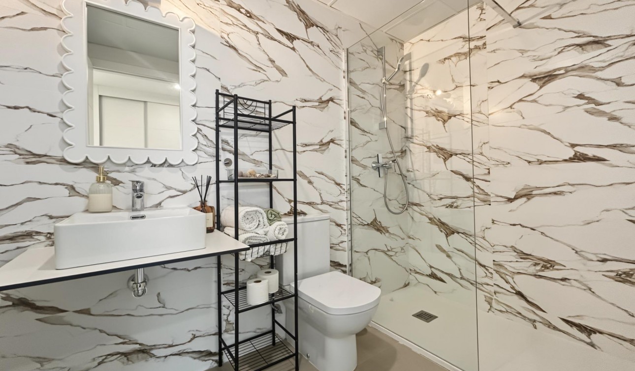Resale - Apartment / Flat - Dehesa de Campoamor - Campoamor