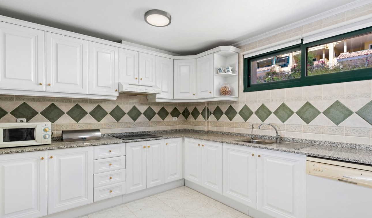 Resale - Apartment / Flat - Dehesa de Campoamor - Campoamor
