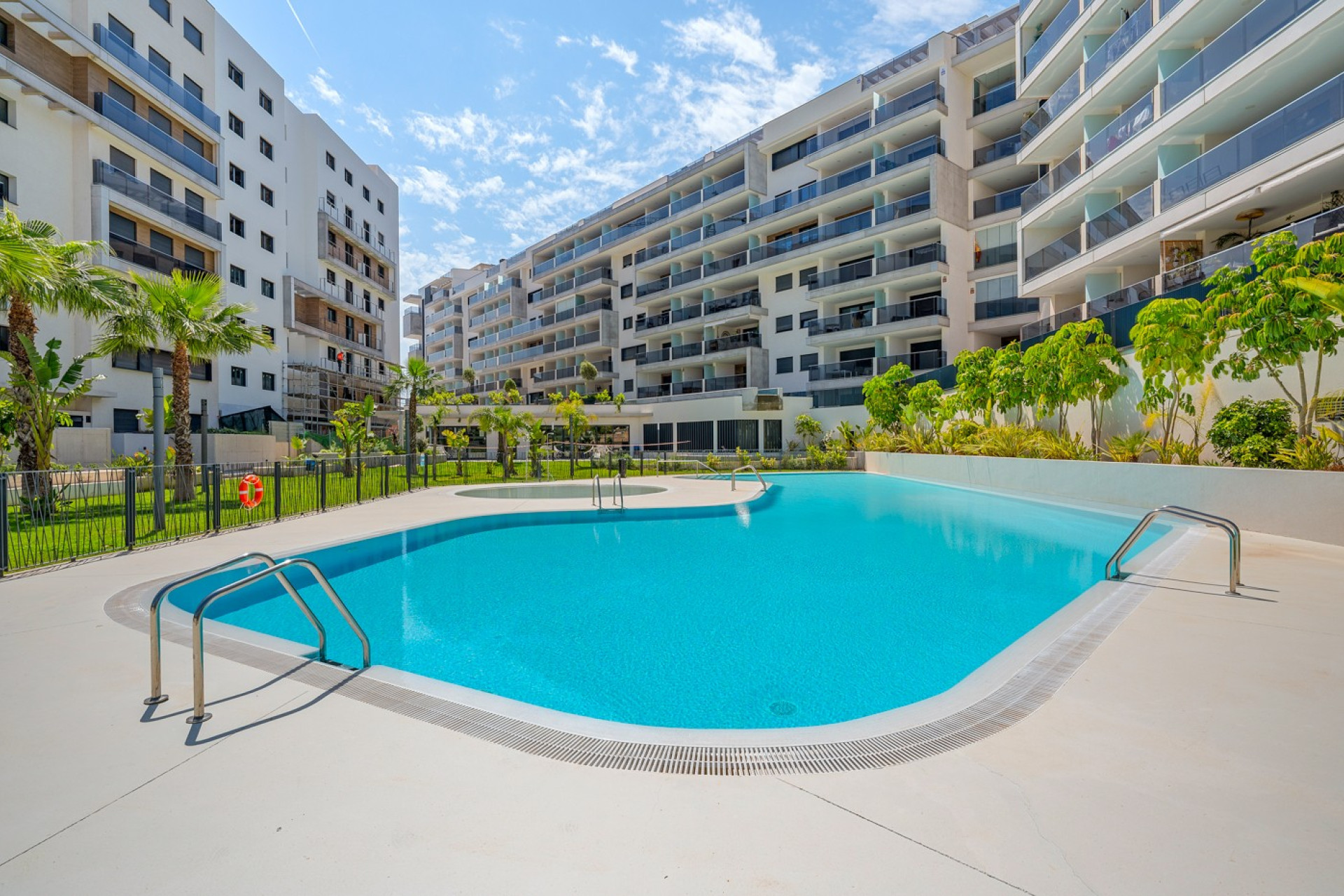 Resale - Apartment / Flat - Dehesa de Campoamor