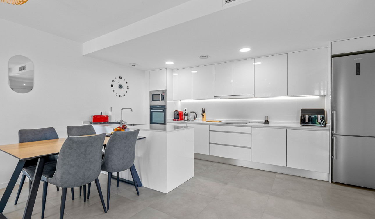 Resale - Apartment / Flat - Dehesa de Campoamor