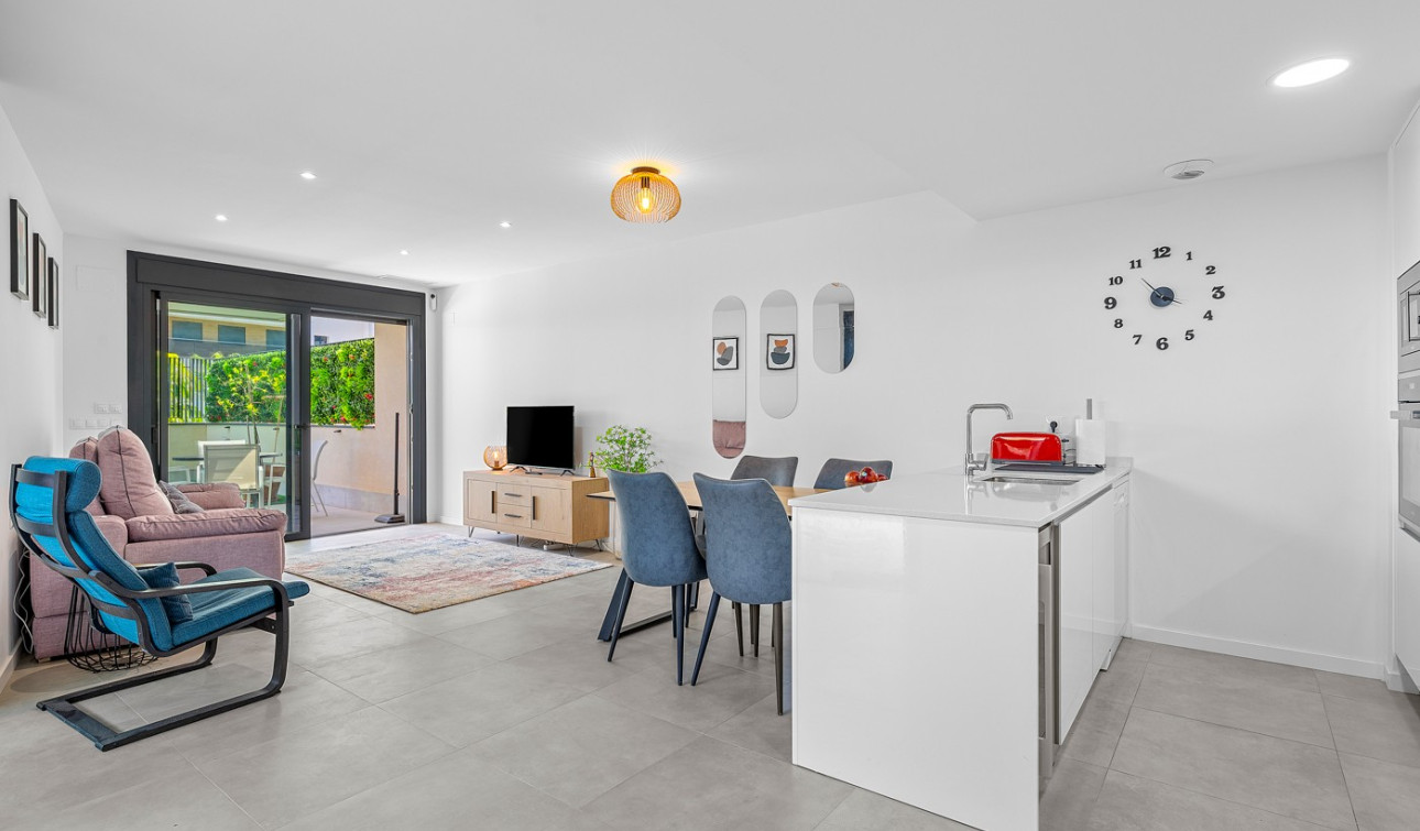 Resale - Apartment / Flat - Dehesa de Campoamor