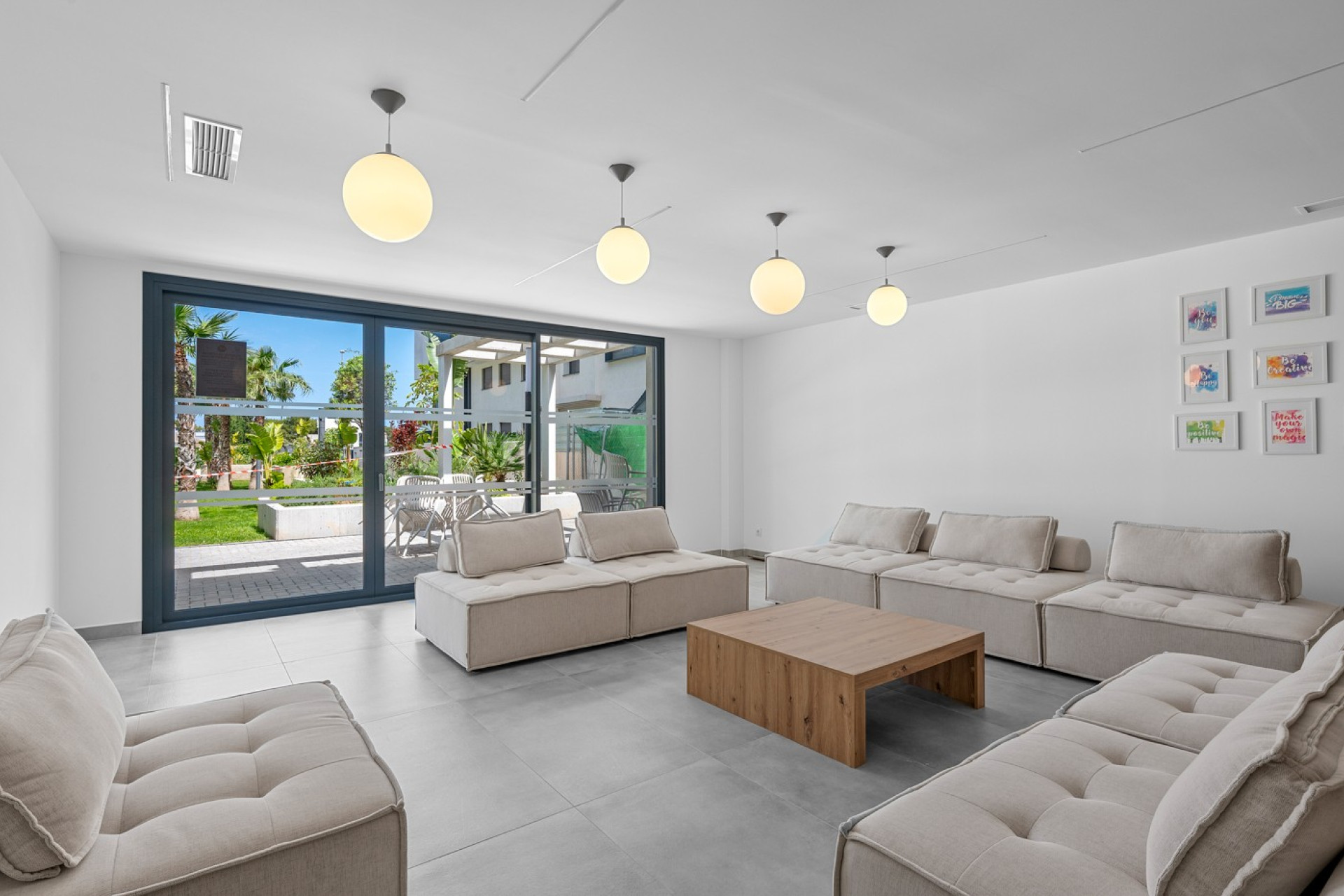 Resale - Apartment / Flat - Dehesa de Campoamor