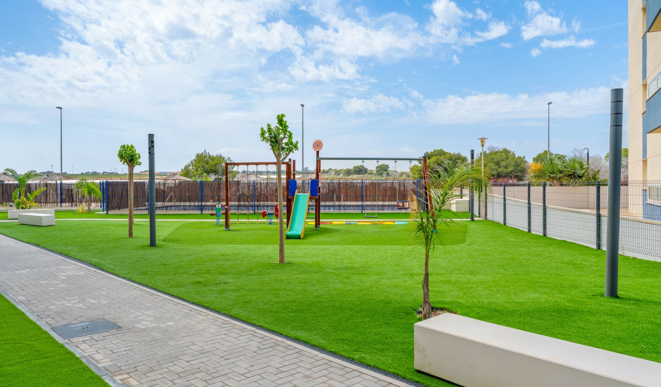 Resale - Apartment / Flat - Dehesa de Campoamor