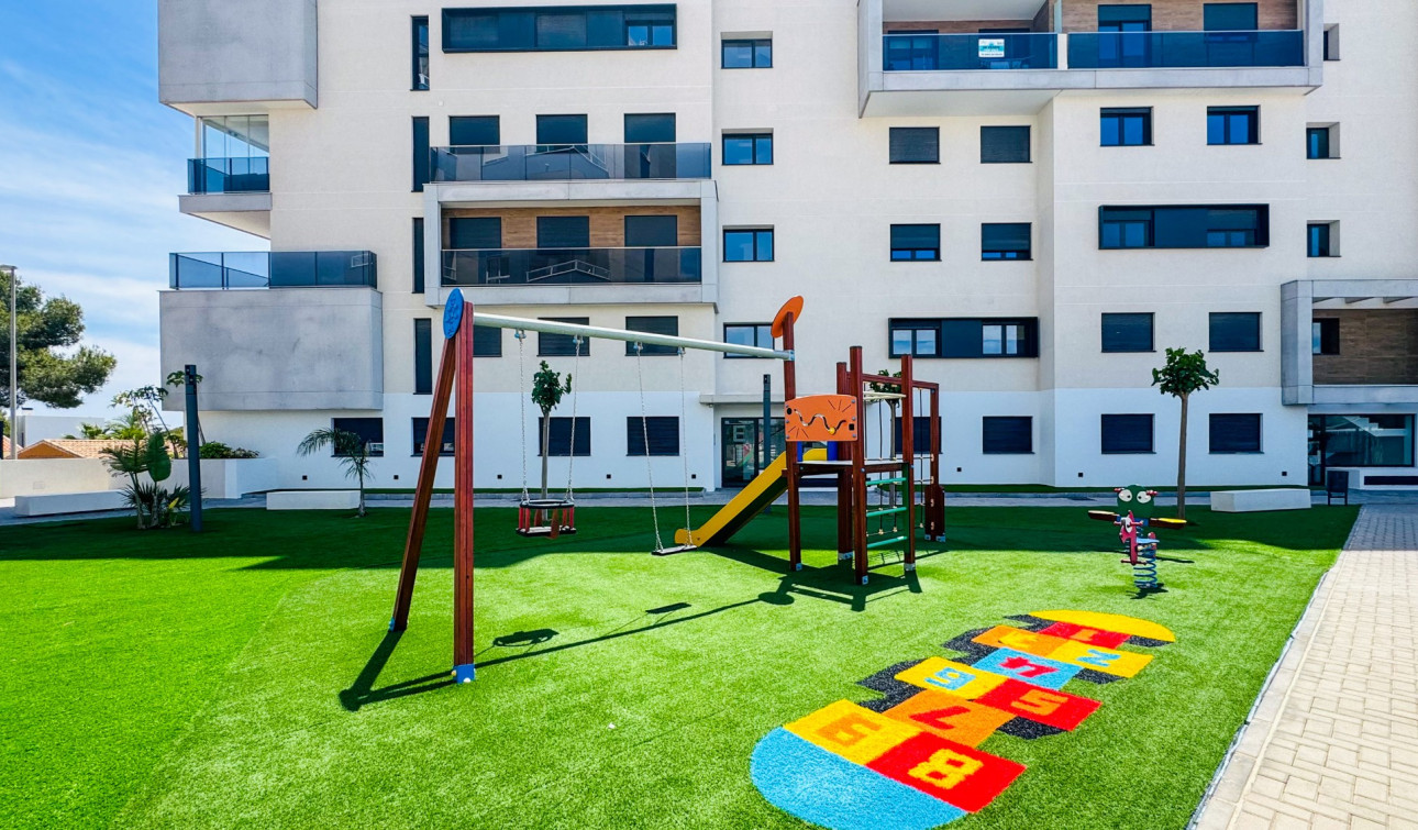 Resale - Apartment / Flat - Dehesa de Campoamor