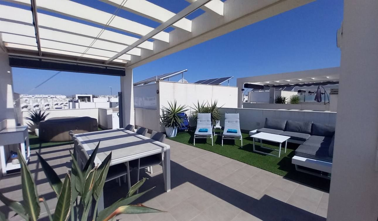 Resale - Apartment / Flat - El Raso