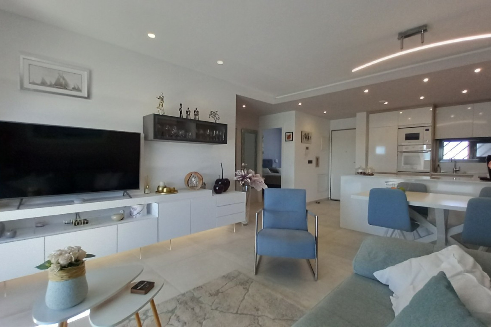 Resale - Apartment / Flat - El Raso