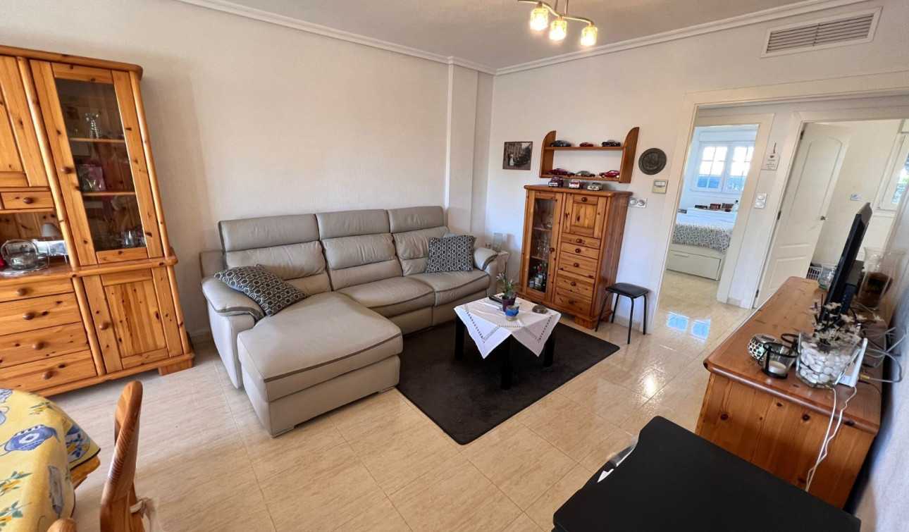 Resale - Apartment / Flat - Guardamar del Segura - El Raso