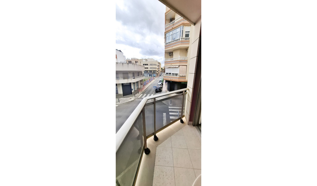 Resale - Apartment / Flat - Guardamar del Segura - Pueblo