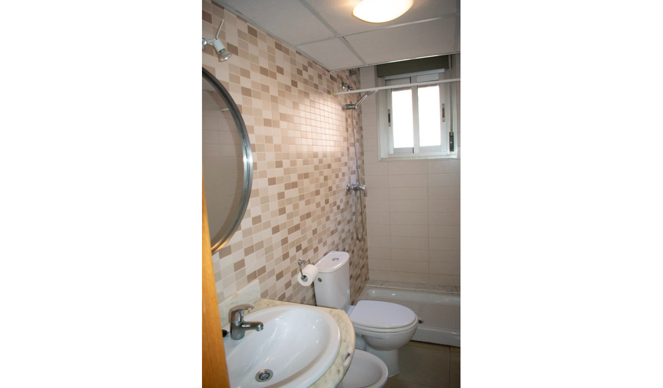 Resale - Apartment / Flat - Guardamar del Segura - Pueblo