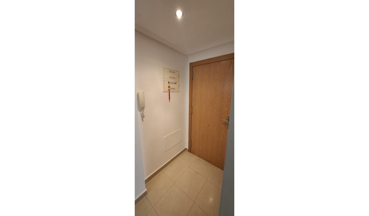 Resale - Apartment / Flat - Guardamar del Segura - Pueblo