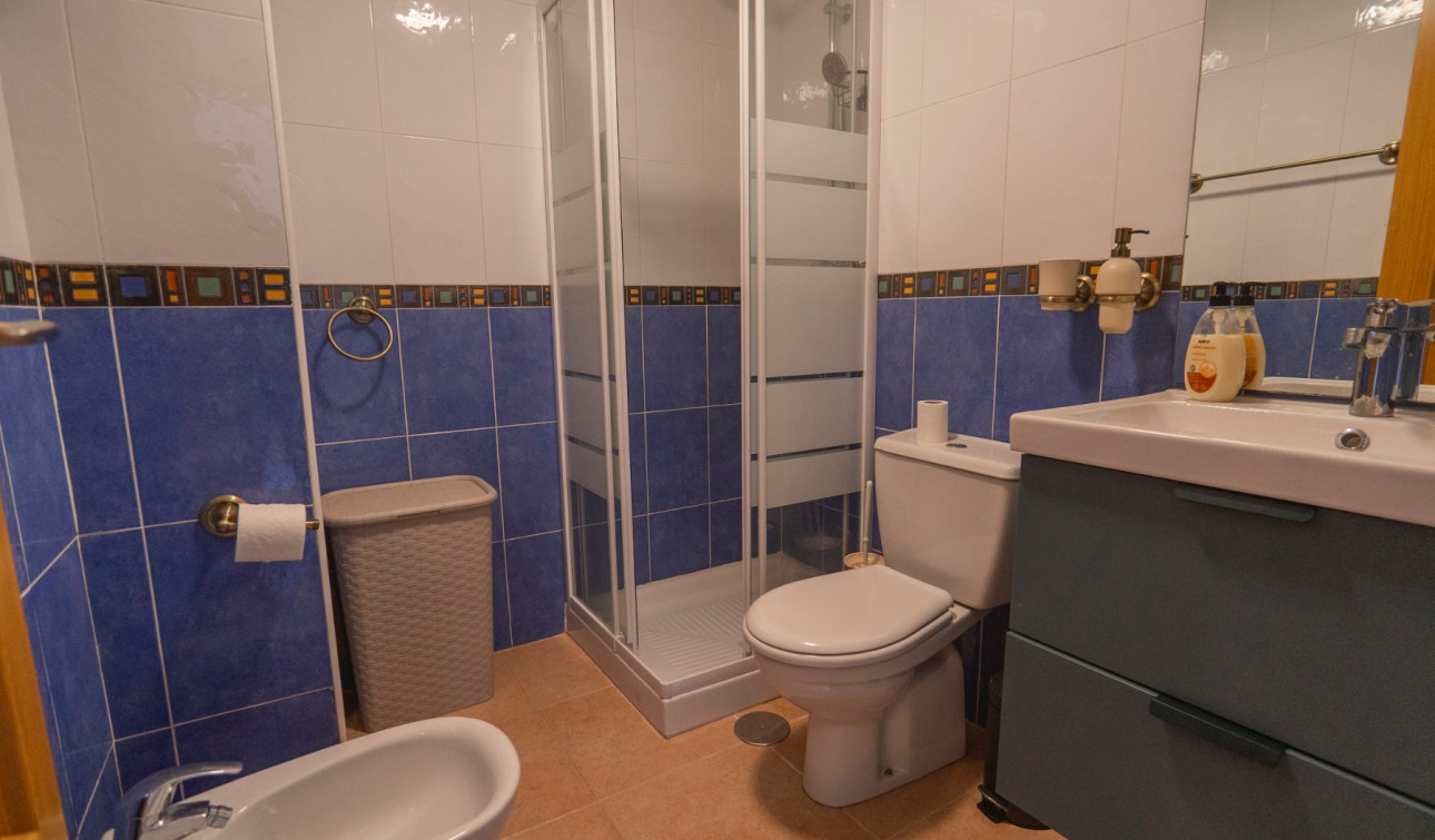 Resale - Apartment / Flat - Guardamar del Segura - Puerto Deportivo