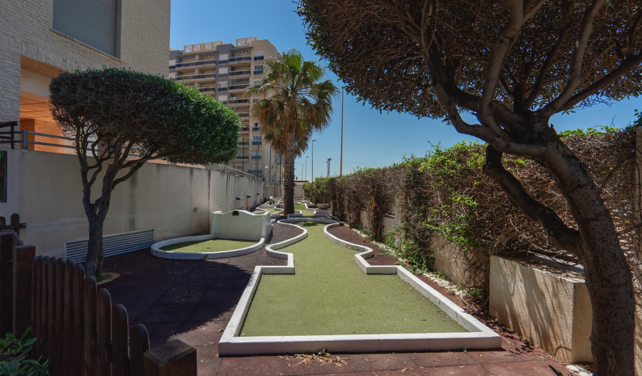 Resale - Apartment / Flat - Guardamar del Segura - Puerto Deportivo