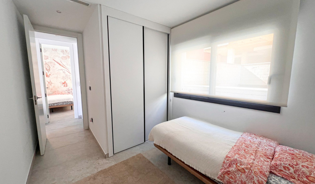 Resale - Apartment / Flat - Guardamar del Segura - Urbanizaciones