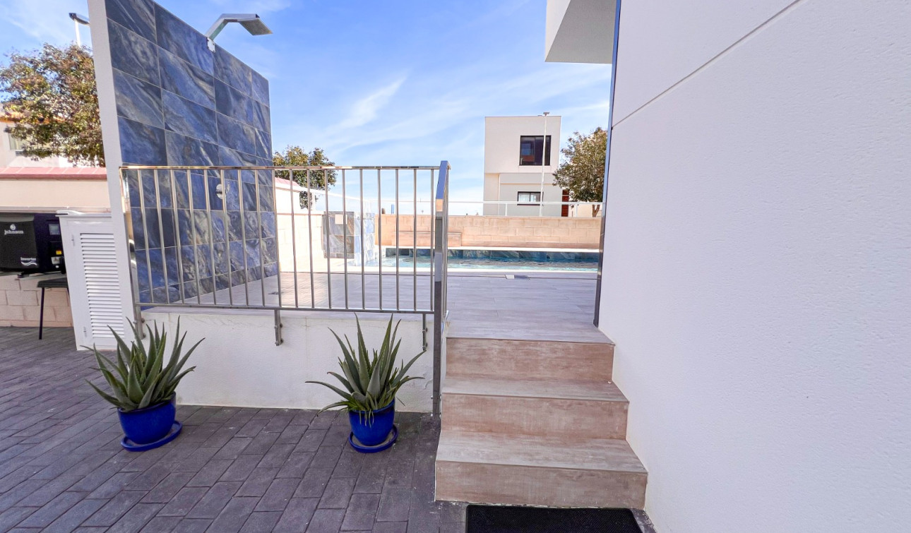 Resale - Apartment / Flat - Guardamar del Segura - Urbanizaciones