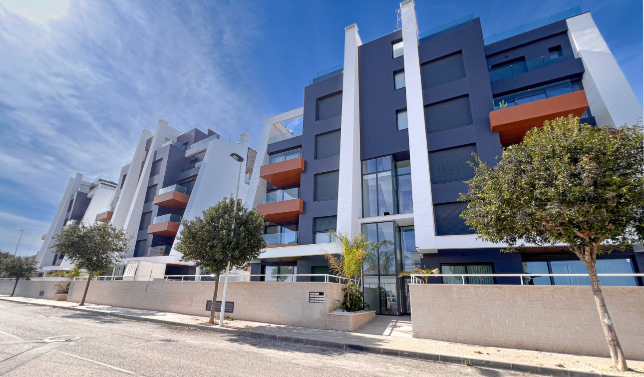 Resale - Apartment / Flat - Guardamar del Segura - Urbanizaciones