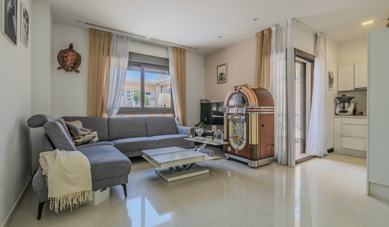 Resale - Apartment / Flat - Guardamar del Segura