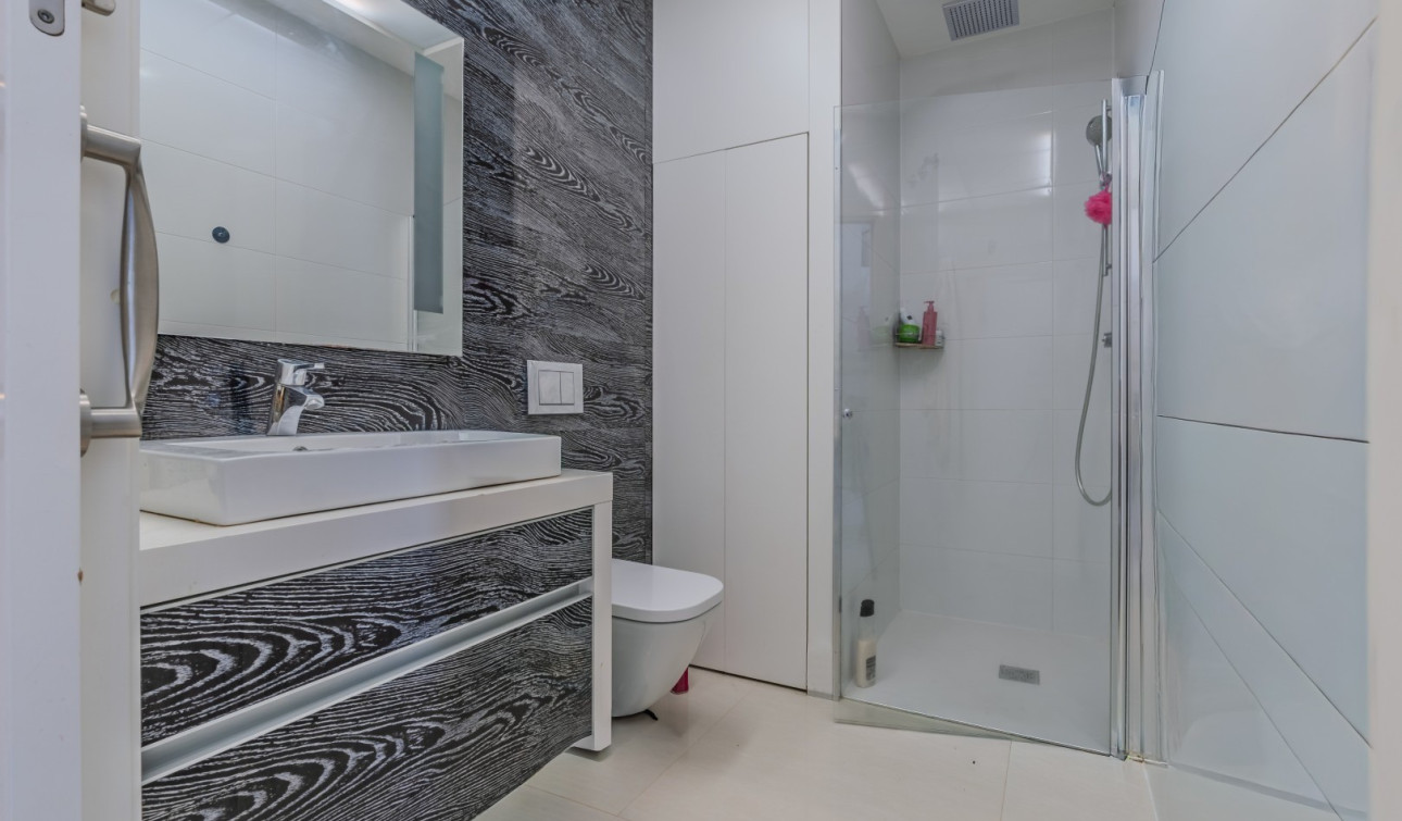 Resale - Apartment / Flat - Guardamar del Segura