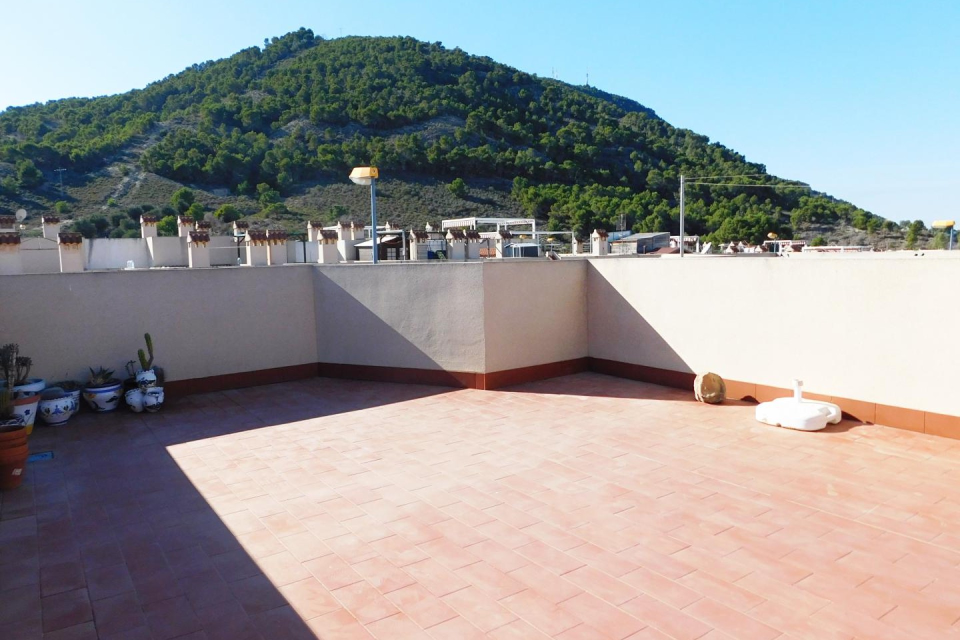 Resale - Apartment / Flat - Hurchillo