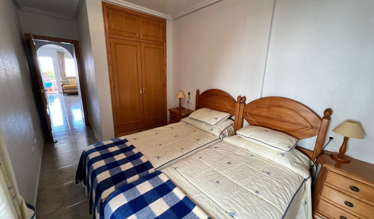 Resale - Apartment / Flat - Hurchillo