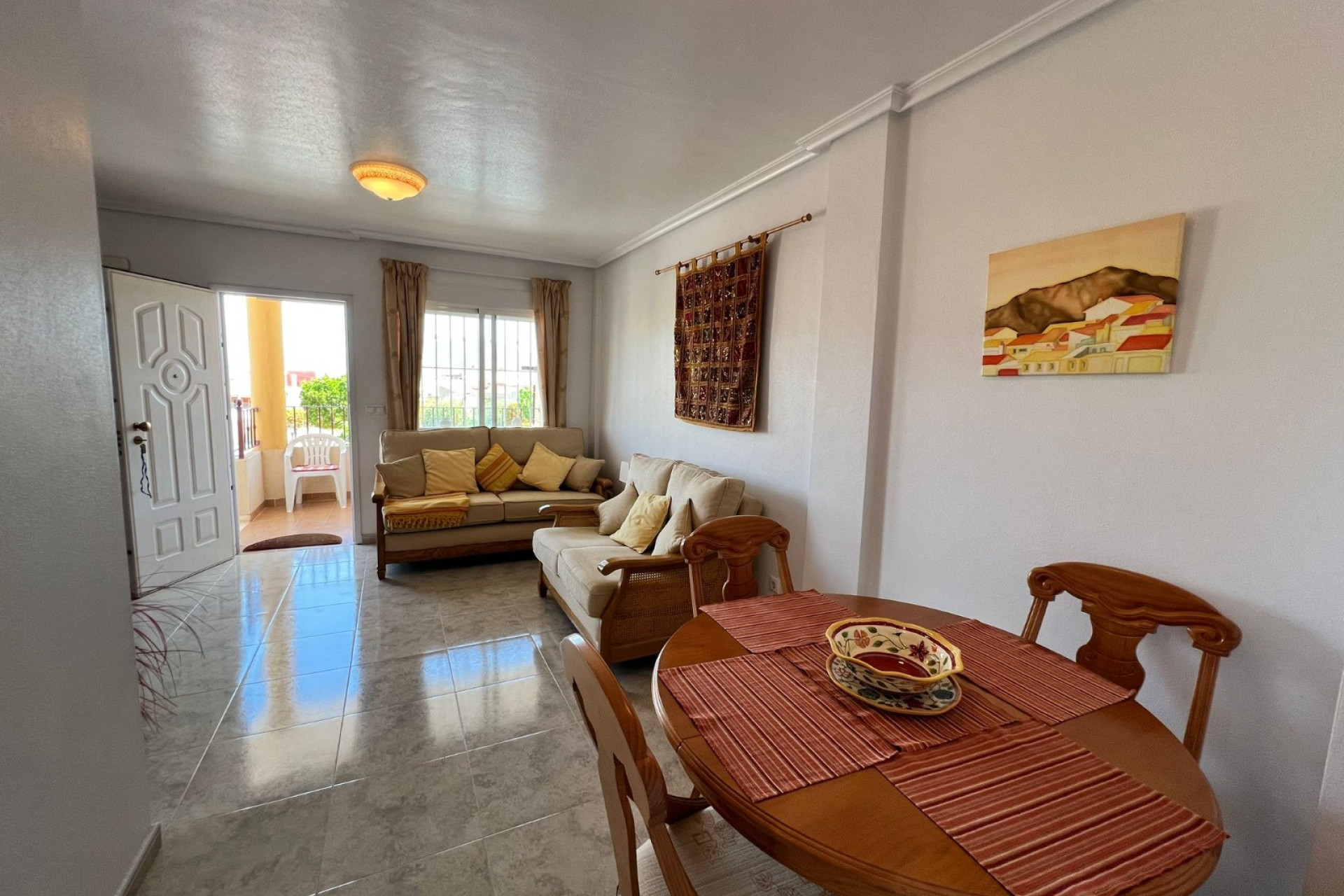 Resale - Apartment / Flat - Hurchillo